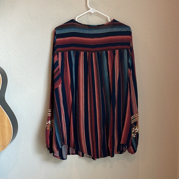 NWT Savanna Jane Striped Embroidered Top Size 1X - Picture 8 of 8